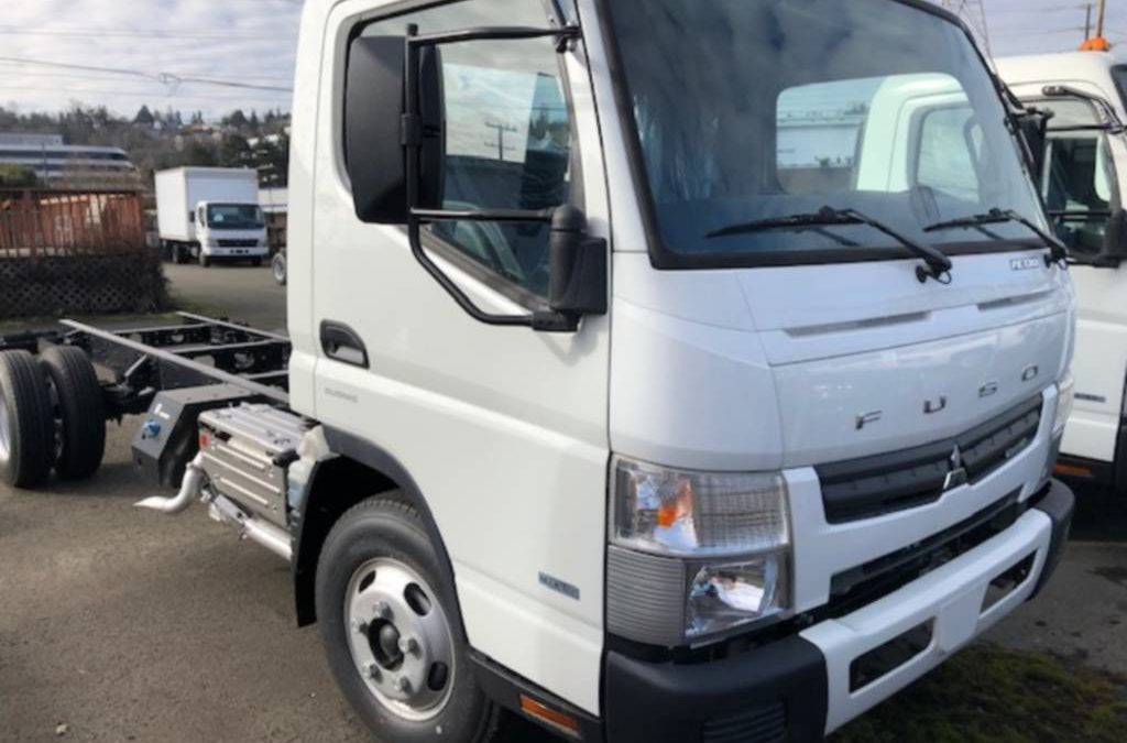 2017 MITSUBISHI FUSO FEC Cab Chassis – #1340