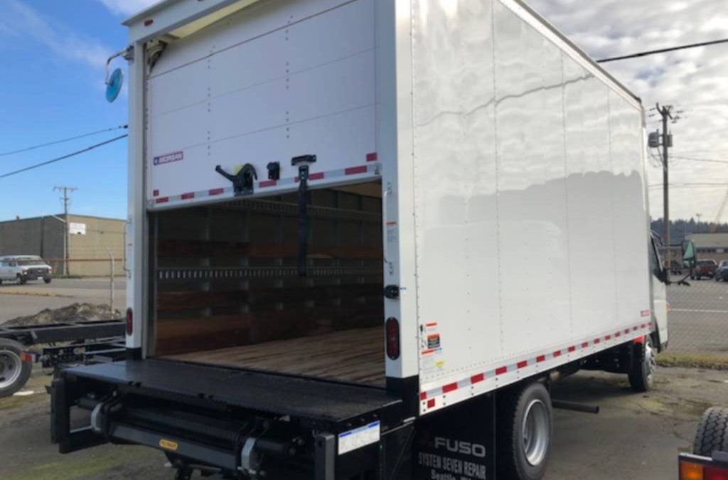 2019 MITSUBISHI FUSO FE160 Box Truck – Straight Truck – #1325