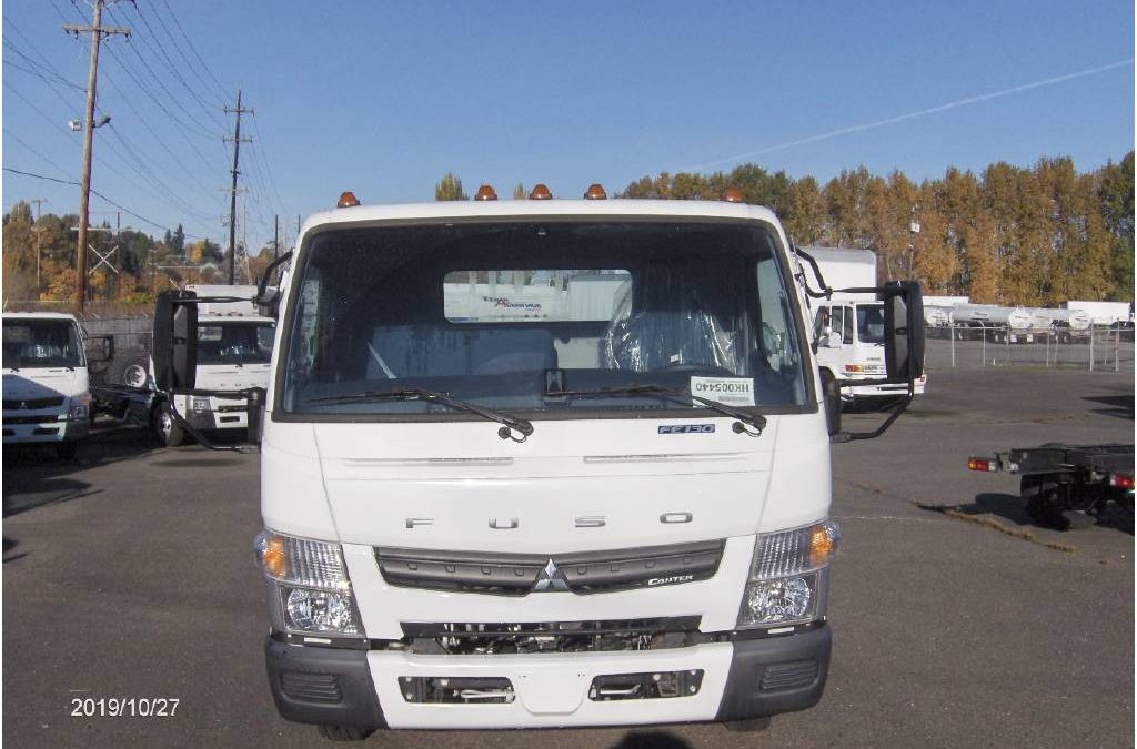 2017 MITSUBISHI FUSO FEC CAB CHASSIS #1360