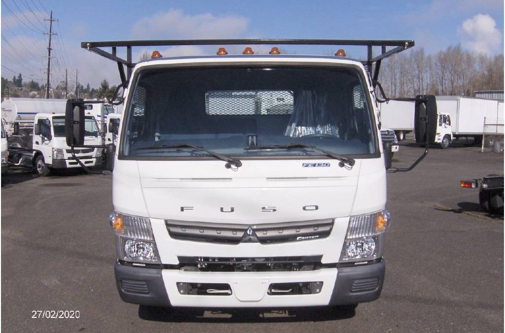 2017 MITSUBISHI FUSO FE130 FLATBED TRUCK #1360